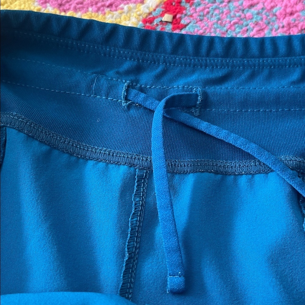 EXCELLENT CONDITION TITLE NINE 5” SUMMER SHORTS MEDIUM ANTI-RUN - Picture 5 of 6